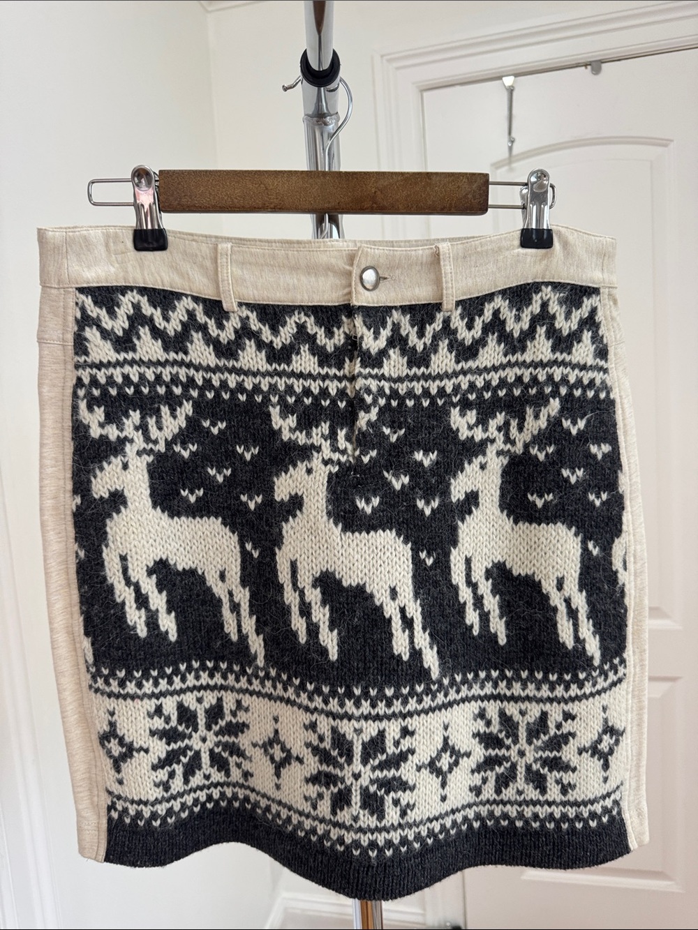 Free People Dark Charcoal Grey Cream Nordic Reindeer Knit Midi Skirt Sz 6